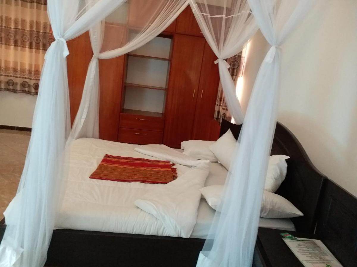 Acactus Hotel Kampala Exteriér fotografie